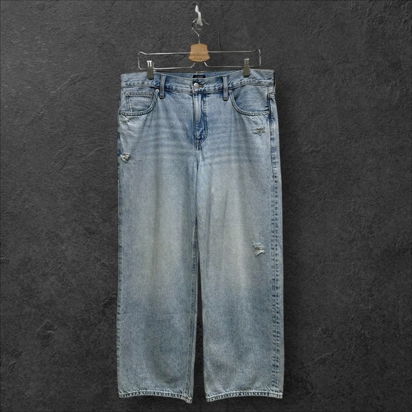 J.Crew 90s Vintage Baggy Jeans Light Wash Distressed Denim Womens Size 30 - Picture 2 of 13